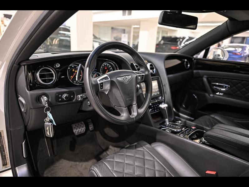 Voitures occasions BENTLEY Flying Spur Base Paris