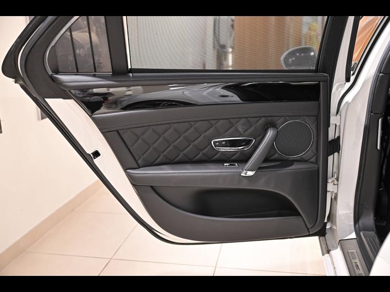 Voitures occasions BENTLEY Flying Spur Base Paris