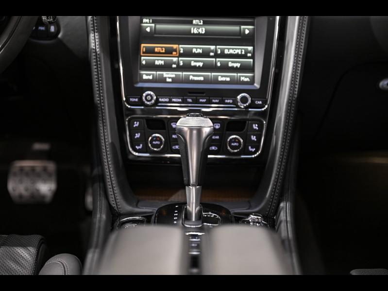 Voitures occasions BENTLEY Flying Spur Base Paris