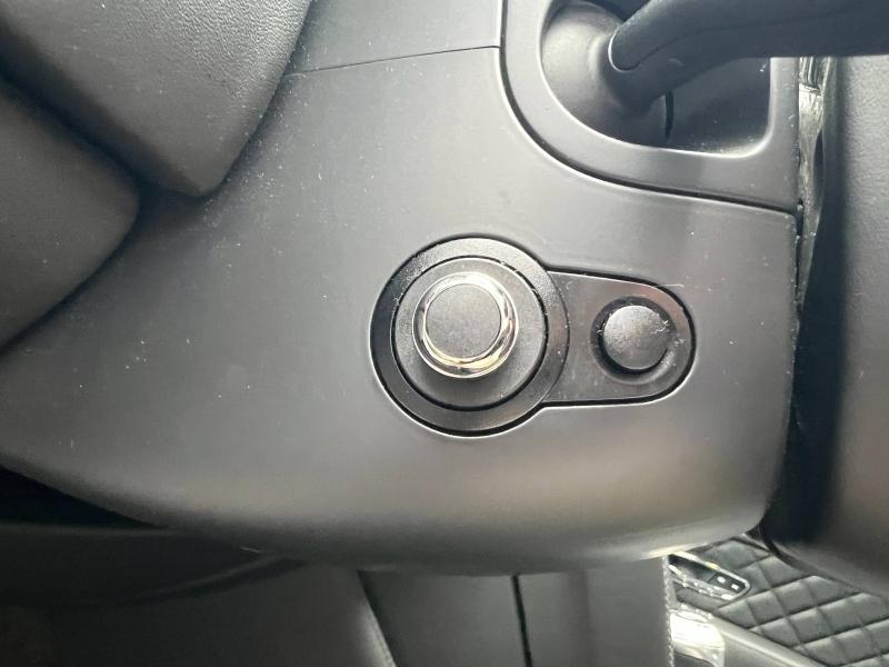 Voitures occasions BENTLEY Flying Spur Base Paris