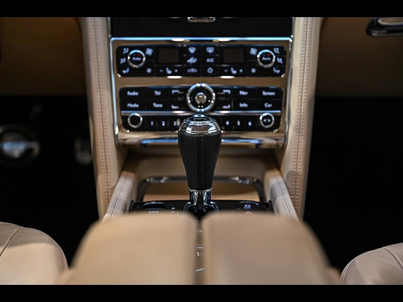 Voitures occasions BENTLEY Mulsanne Base Paris