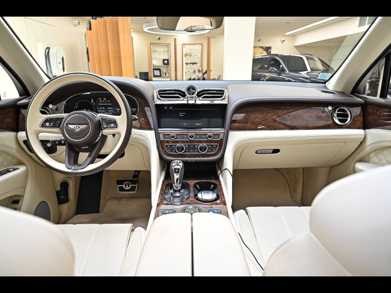 Voitures occasions BENTLEY Bentayga Base Paris