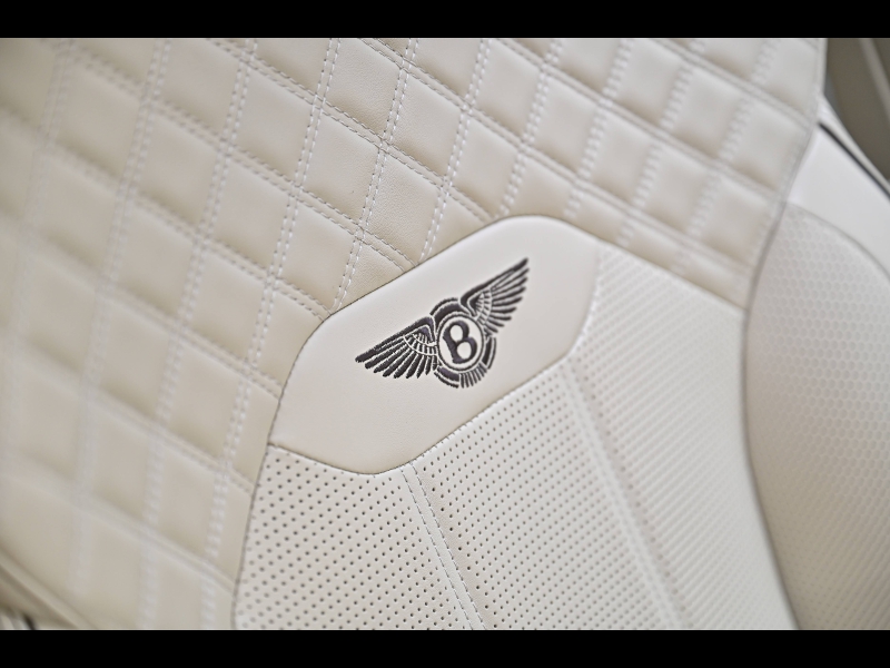 Voitures occasions BENTLEY Bentayga Base Paris