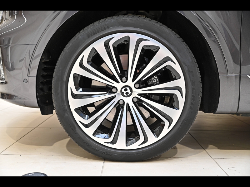 Voitures occasions BENTLEY Bentayga Base Paris
