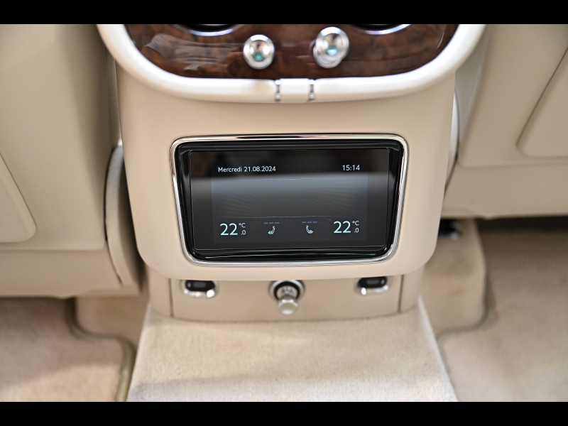 Voitures occasions BENTLEY Bentayga Base Paris