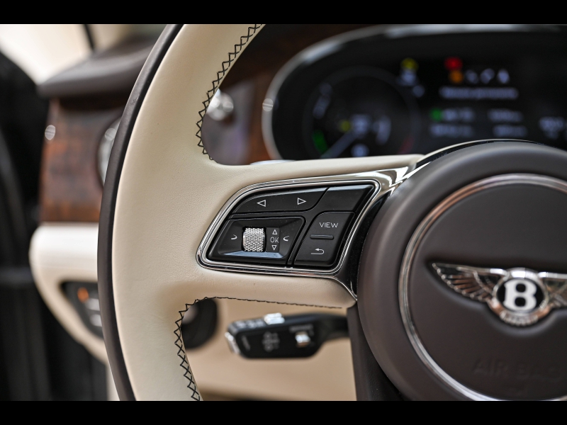 Voitures occasions BENTLEY Bentayga Base Paris