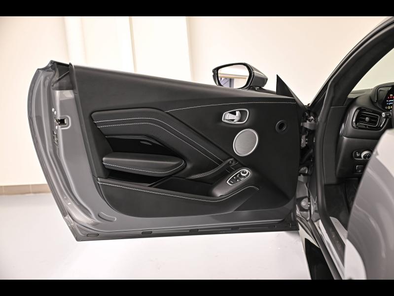 Voitures occasions ASTON MARTIN V8 Vantage Coupé Paris