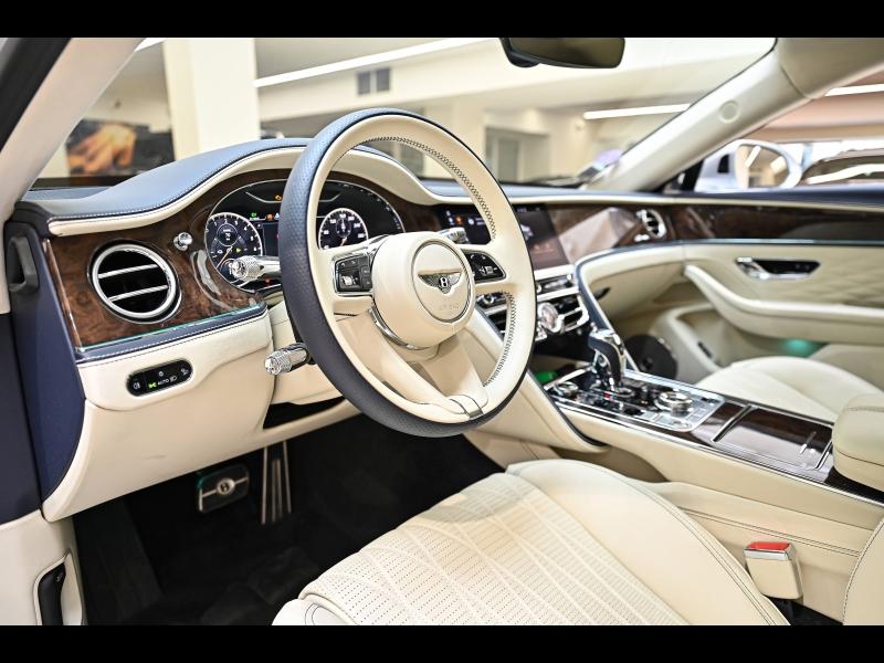 Voitures occasions BENTLEY Flying Spur Base Paris