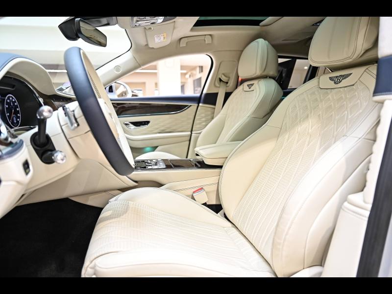 Voitures occasions BENTLEY Flying Spur Base Paris