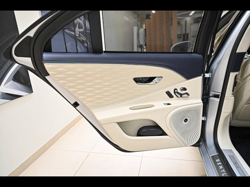 Voitures occasions BENTLEY Flying Spur Base Paris