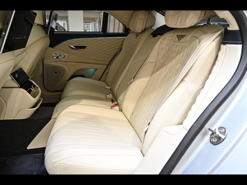 Voitures occasions BENTLEY Flying Spur Base Paris