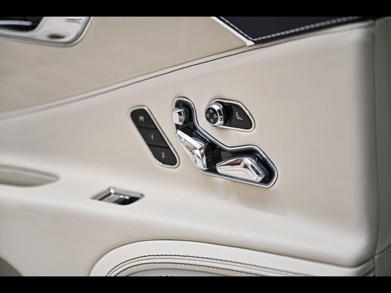 Voitures occasions BENTLEY Flying Spur Base Paris