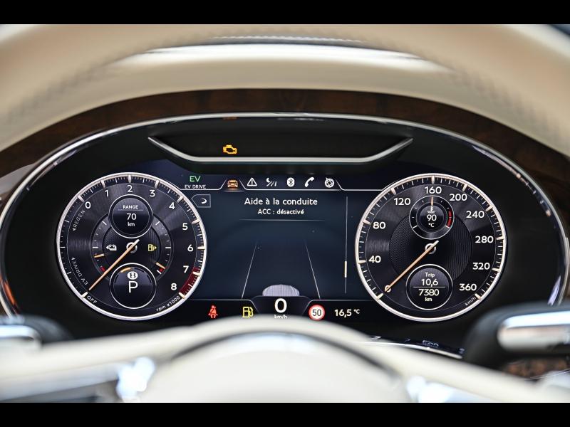 Voitures occasions BENTLEY Flying Spur Base Paris