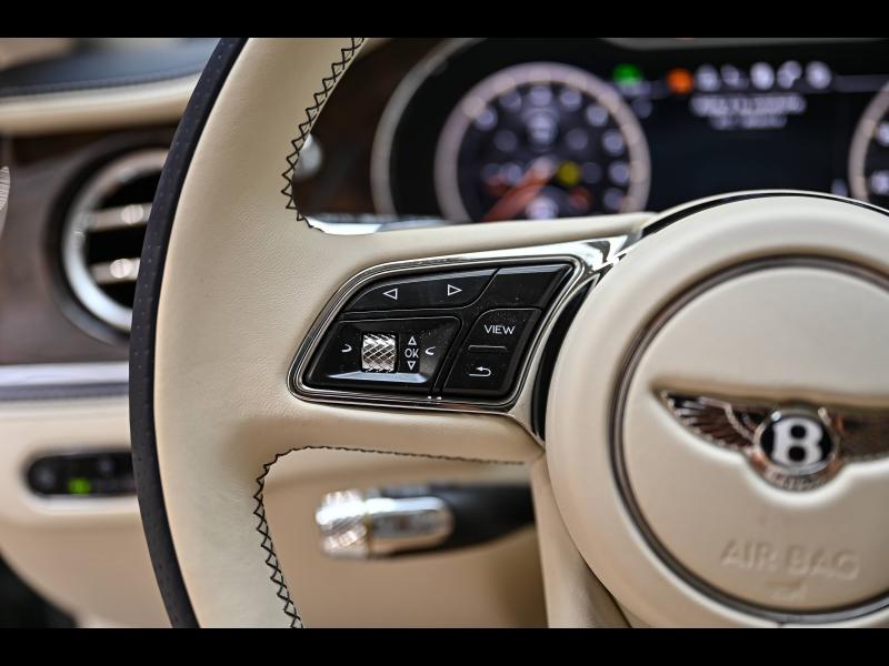 Voitures occasions BENTLEY Flying Spur Base Paris