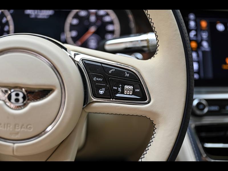 Voitures occasions BENTLEY Flying Spur Base Paris