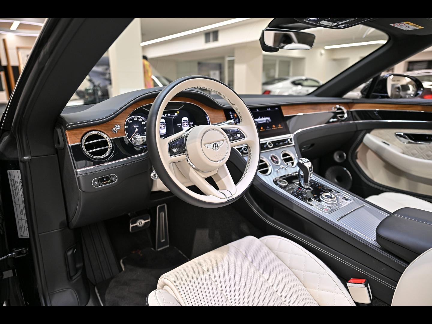 Voitures occasions BENTLEY Continental GTC Base Paris