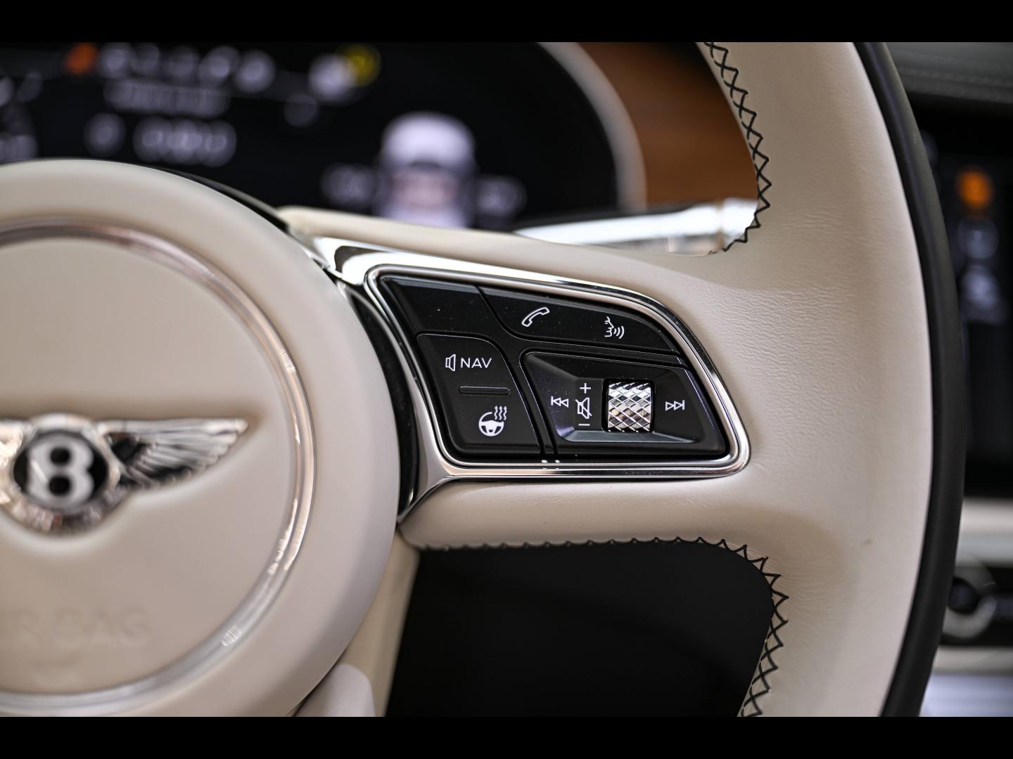 Voitures occasions BENTLEY Continental GTC Base Paris