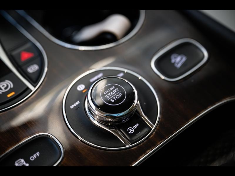 Voitures occasions BENTLEY Bentayga Base Paris