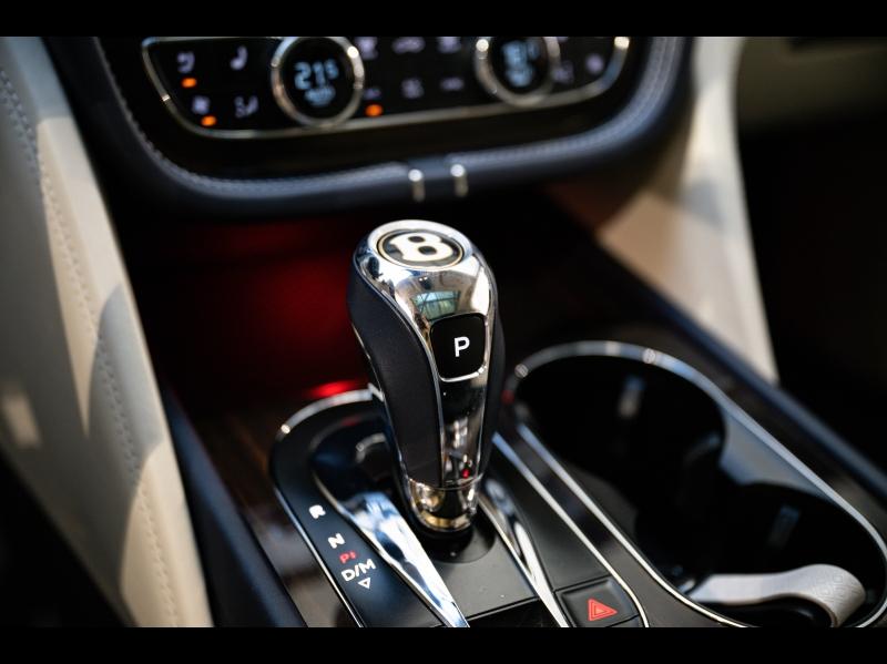 Voitures occasions BENTLEY Bentayga Base Paris