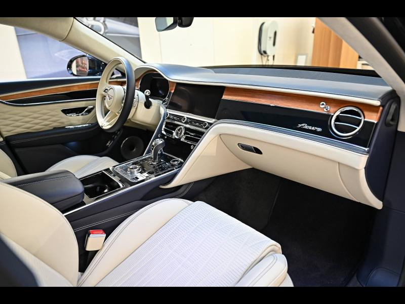 Voitures occasions BENTLEY Flying Spur Base Paris