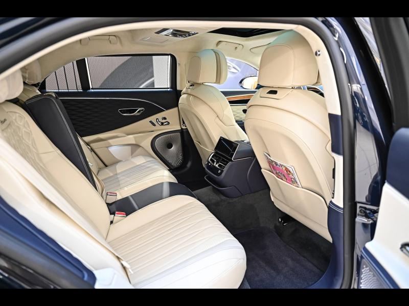 Voitures occasions BENTLEY Flying Spur Base Paris