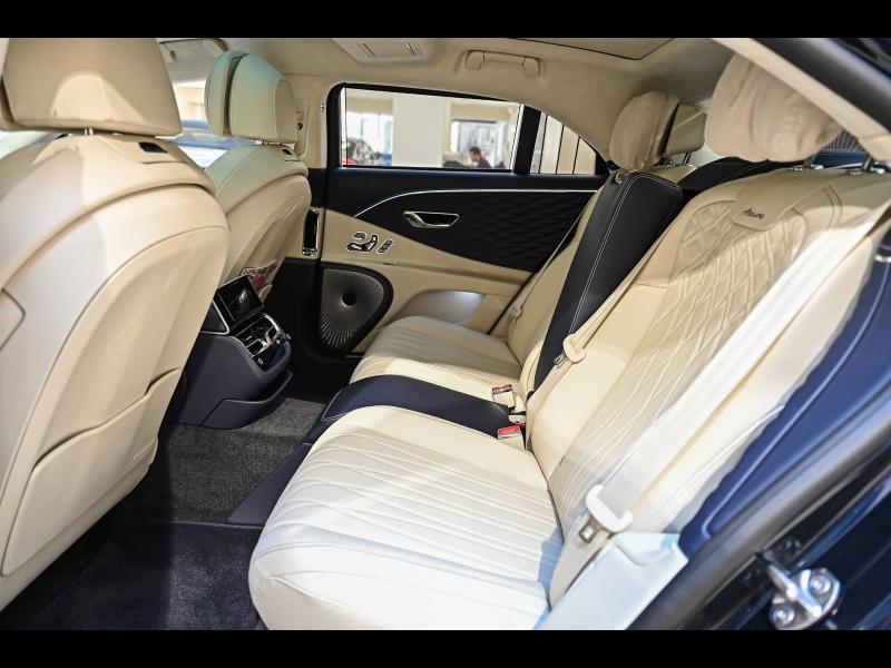 Voitures occasions BENTLEY Flying Spur Base Paris