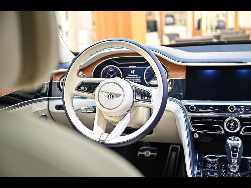 Voitures occasions BENTLEY Flying Spur Base Paris