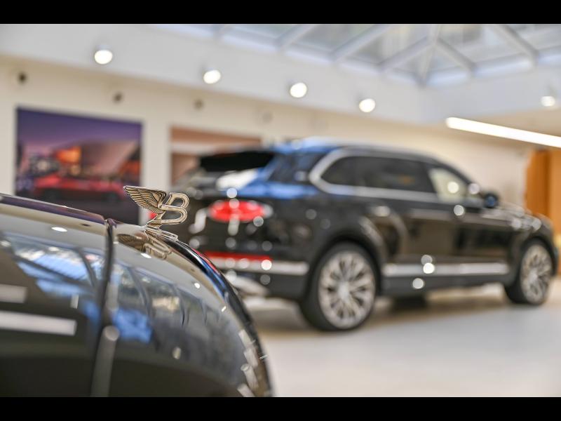 Voitures occasions BENTLEY Bentayga Base Paris