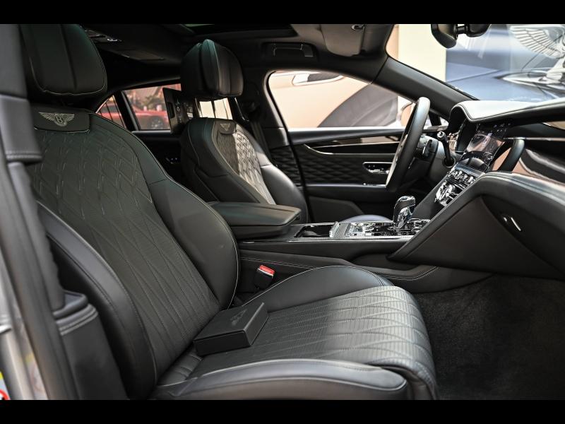 Voitures occasions BENTLEY Flying Spur Base Paris