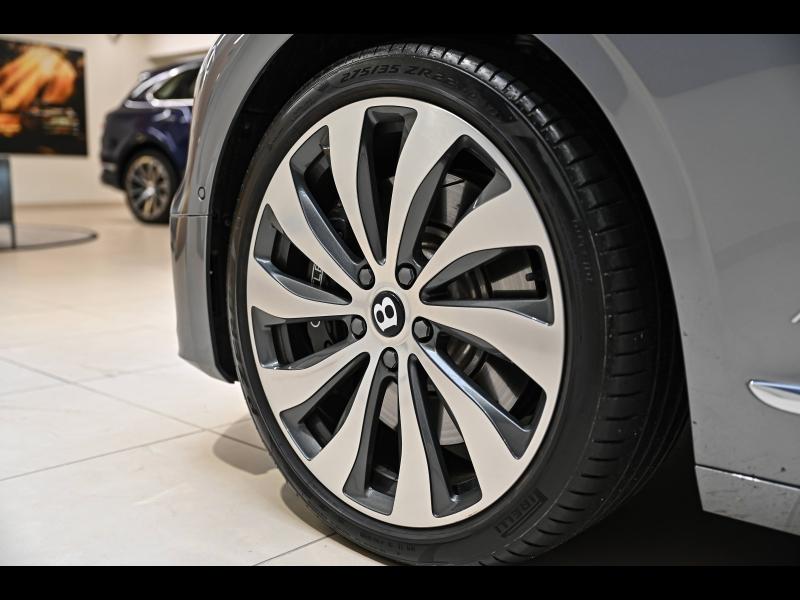 Voitures occasions BENTLEY Flying Spur Base Paris