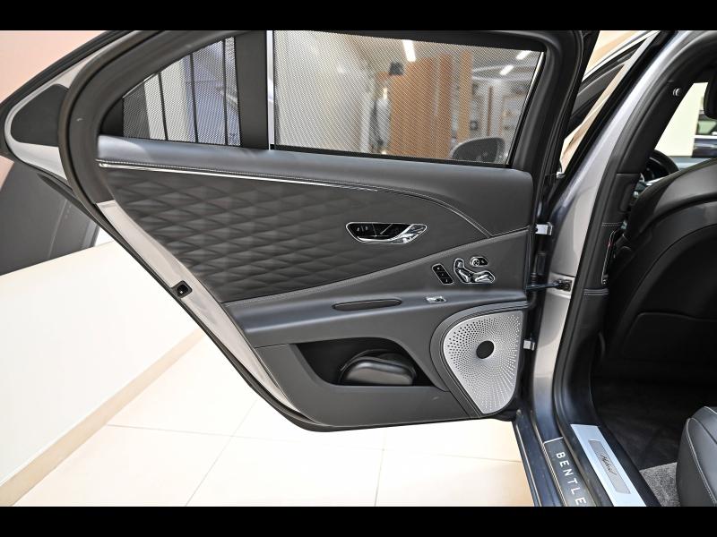 Voitures occasions BENTLEY Flying Spur Base Paris