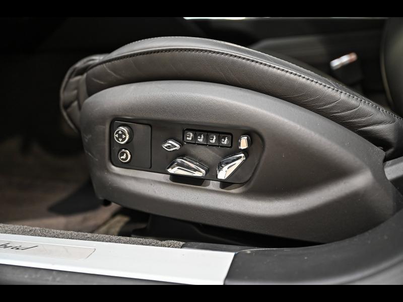 Voitures occasions BENTLEY Flying Spur Base Paris