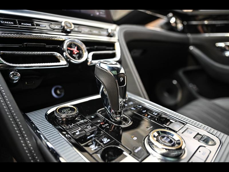 Voitures occasions BENTLEY Flying Spur Base Paris
