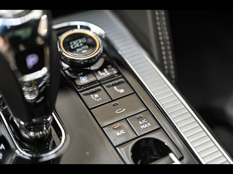 Voitures occasions BENTLEY Flying Spur Base Paris