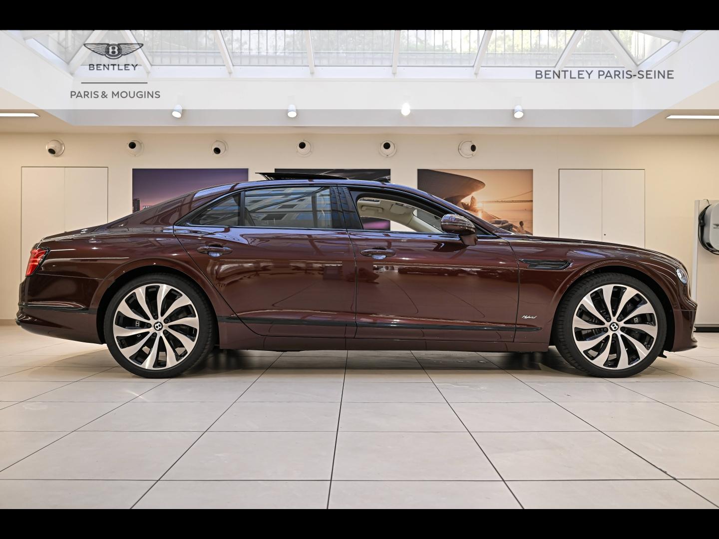 Voitures occasions BENTLEY Flying Spur Base Paris