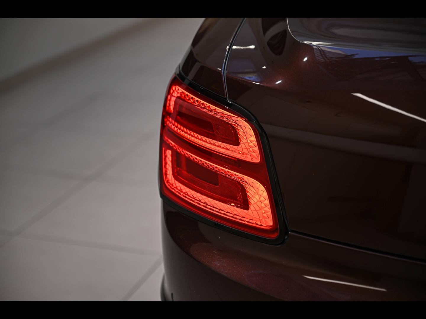 Voitures occasions BENTLEY Flying Spur Base Paris