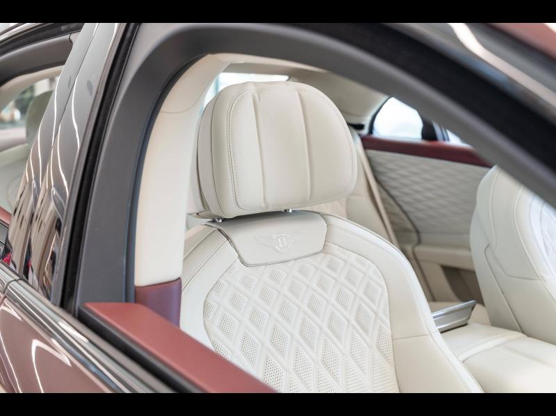 Voitures occasions BENTLEY Flying Spur Base Paris