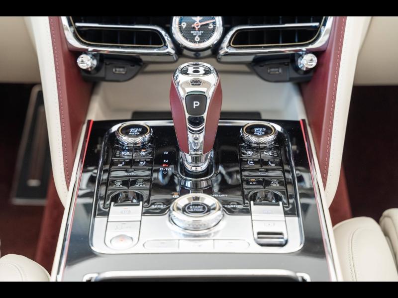 Voitures occasions BENTLEY Flying Spur Base Paris