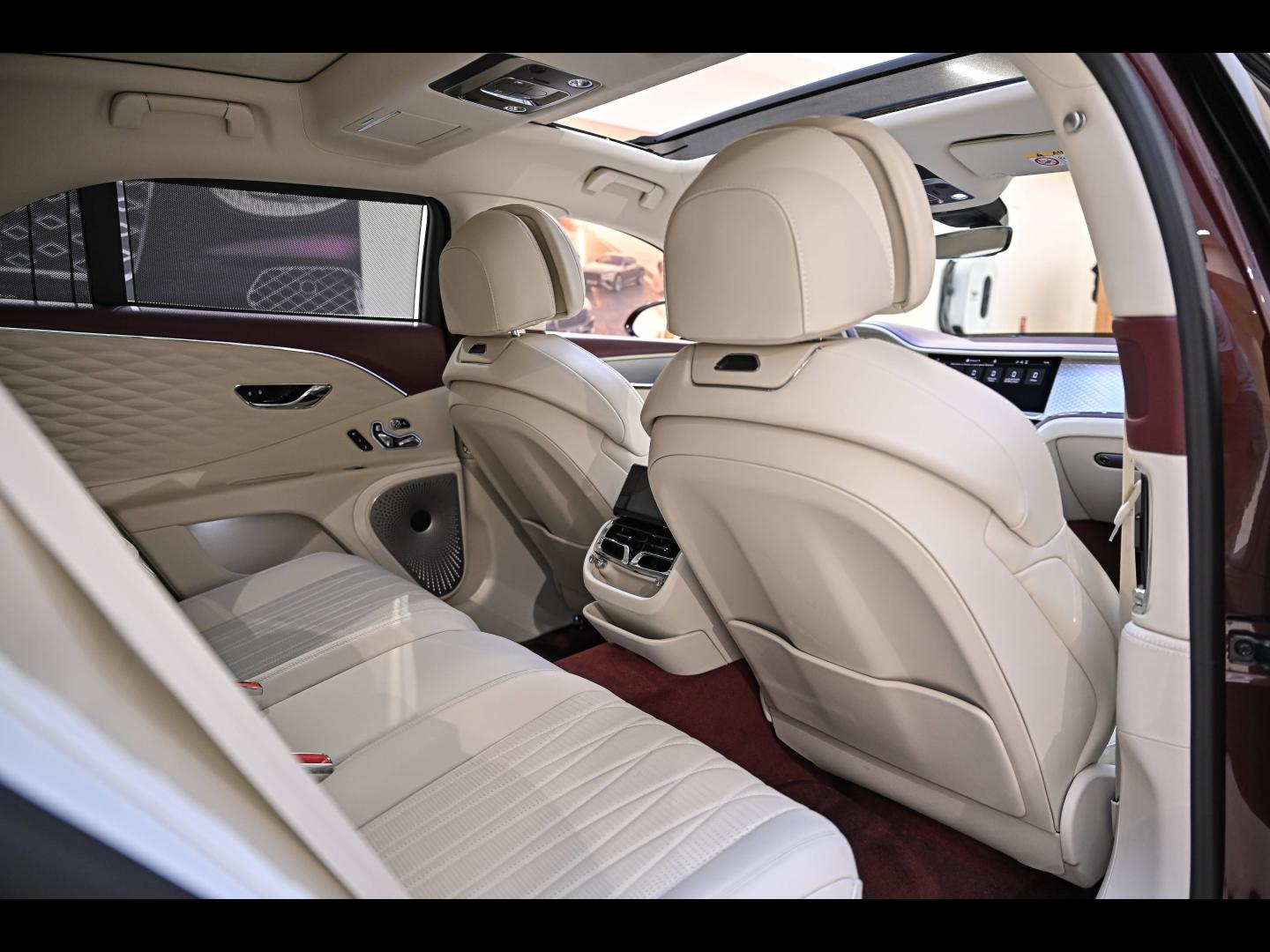 Voitures occasions BENTLEY Flying Spur Base Paris