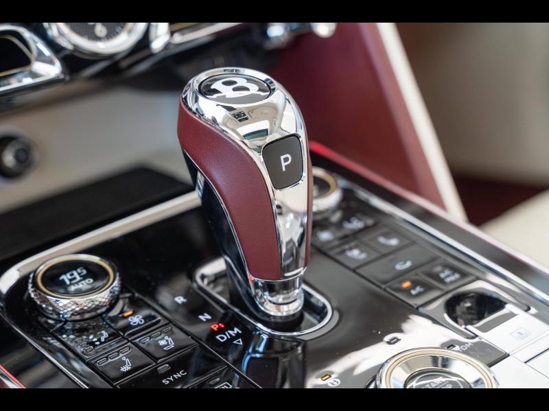 Voitures occasions BENTLEY Flying Spur Base Paris
