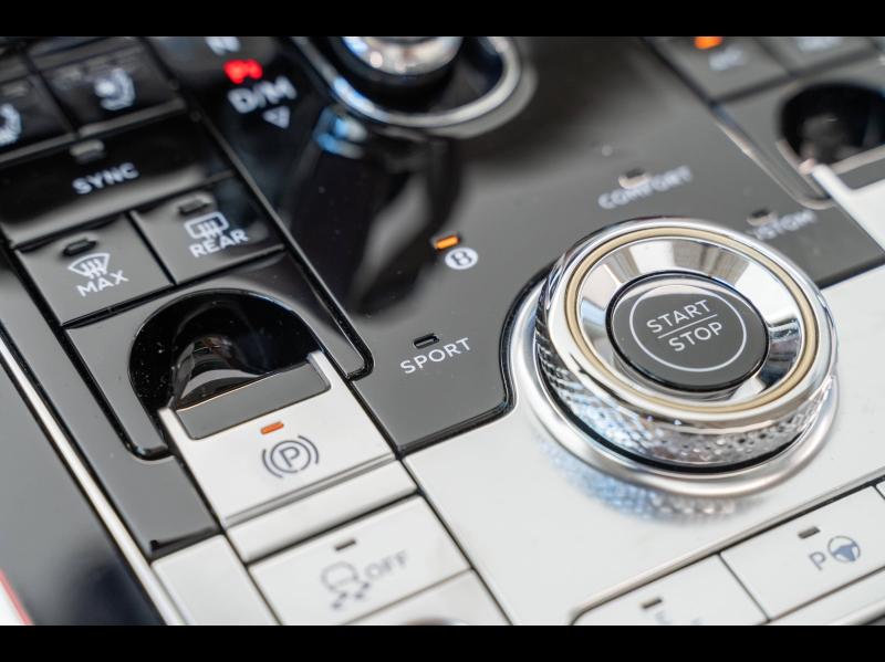 Voitures occasions BENTLEY Flying Spur Base Paris