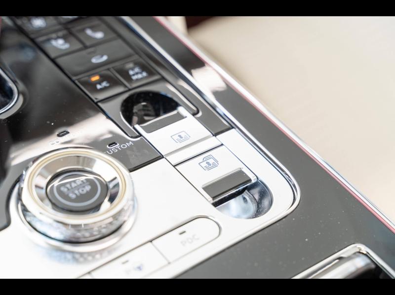 Voitures occasions BENTLEY Flying Spur Base Paris