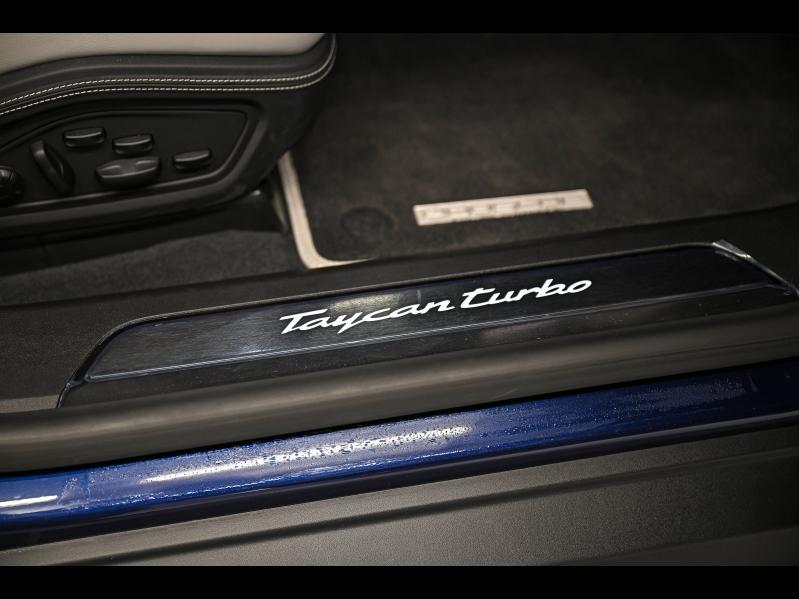 Voitures occasions PORSCHE Taycan Turbo Paris