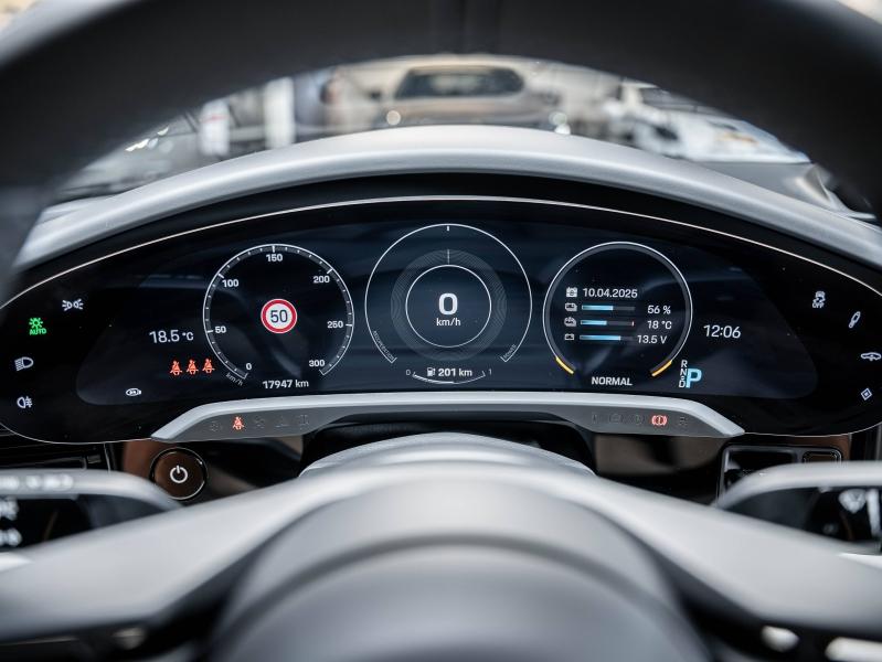 Voitures occasions PORSCHE Taycan Turbo Paris