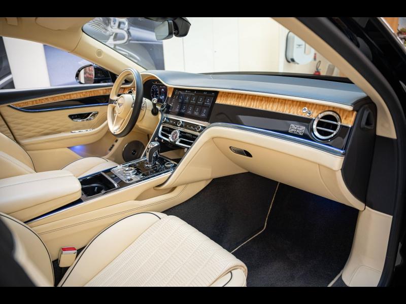 Voitures occasions BENTLEY Flying Spur Base Paris