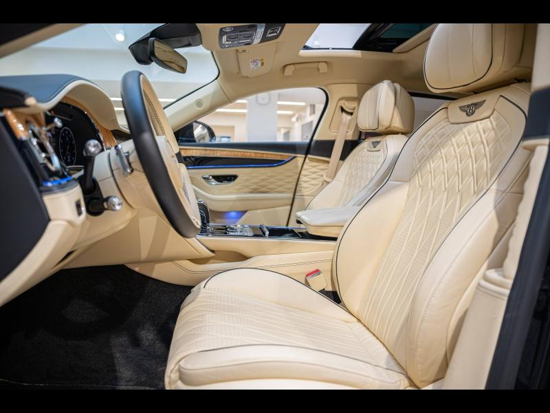 Voitures occasions BENTLEY Flying Spur Base Paris