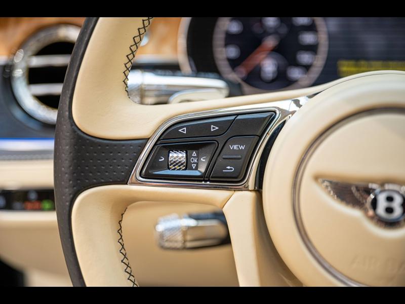 Voitures occasions BENTLEY Flying Spur Base Paris