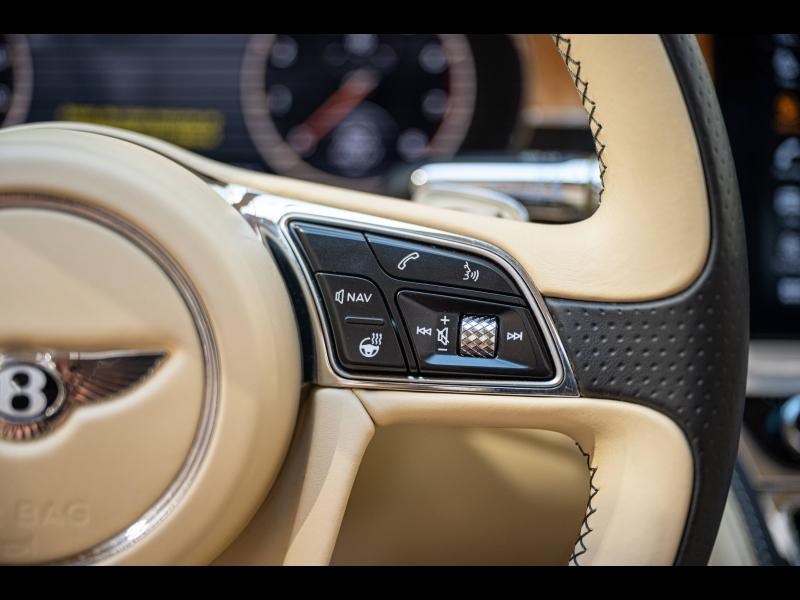 Voitures occasions BENTLEY Flying Spur Base Paris