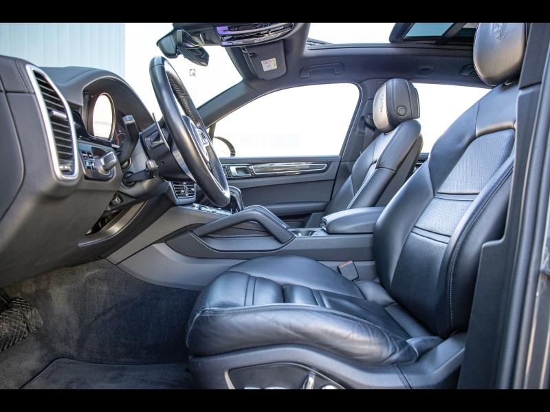 Voitures occasions PORSCHE CAYENNE E-Hybrid Paris