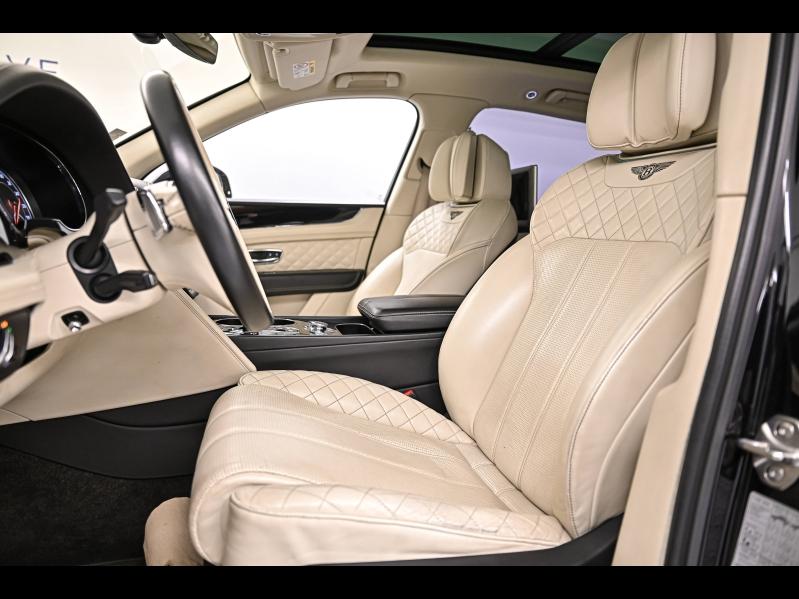 Voitures occasions BENTLEY Bentayga Base Paris